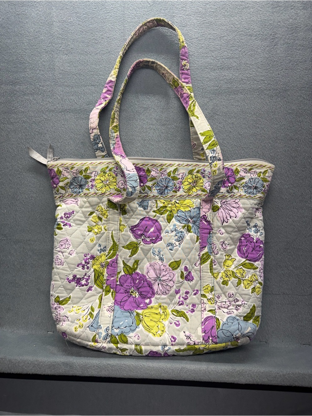 Vera Bradley Tote Bag Betsy In Watercolor 10089-107 Retired Pattern Floral